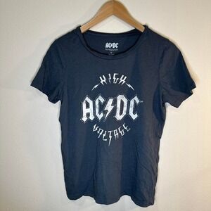 Rock and Roll Band AC/DC High Voltage black tee size medium